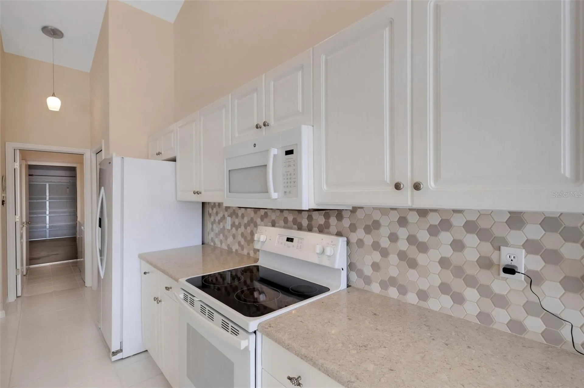 8976 Whitemarsh Avenue Sarasota FL 34238