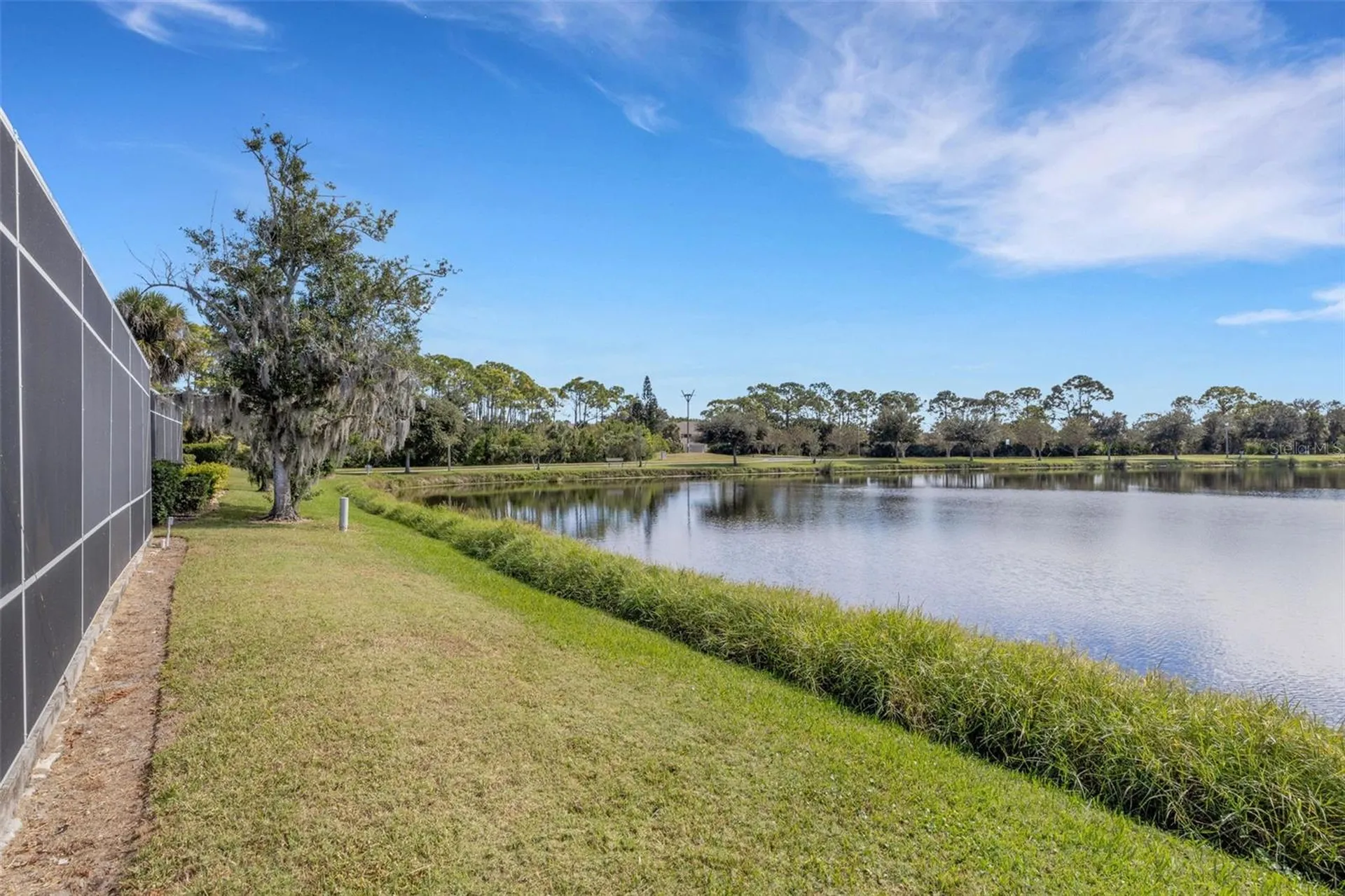 8976 Whitemarsh Avenue Sarasota FL 34238