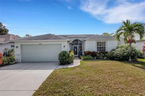 8976 Whitemarsh Avenue Sarasota FL 34238