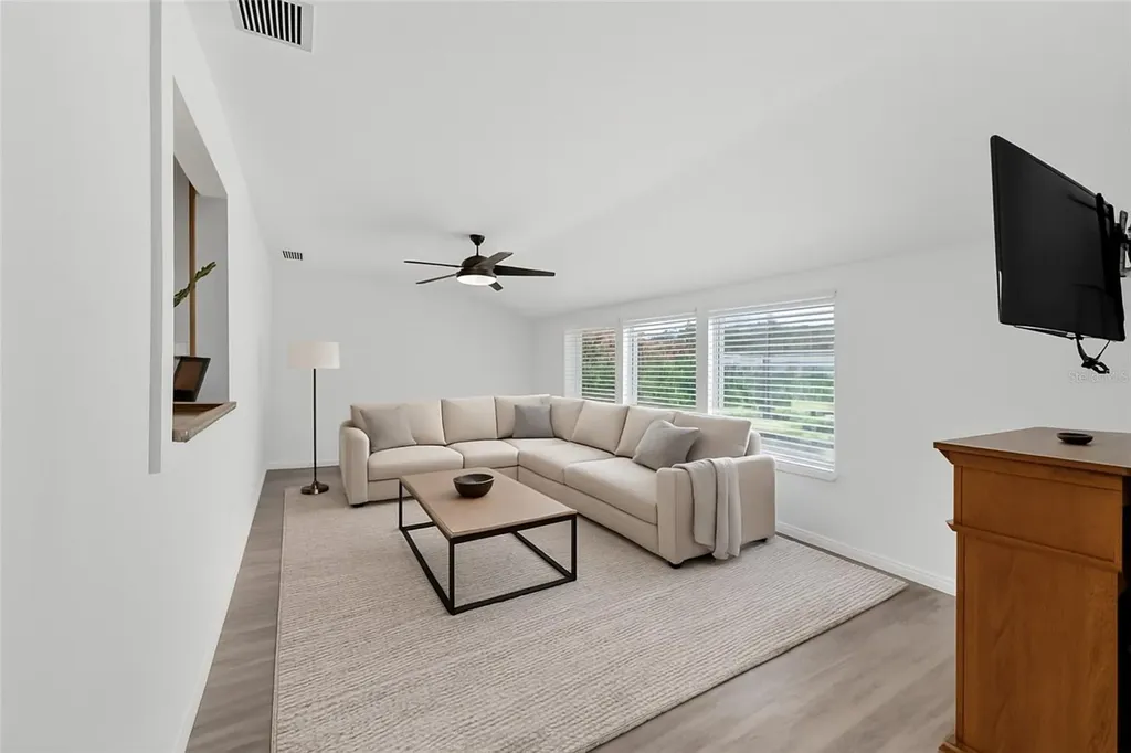 1810 Milford Circle Sun City Center FL 33573