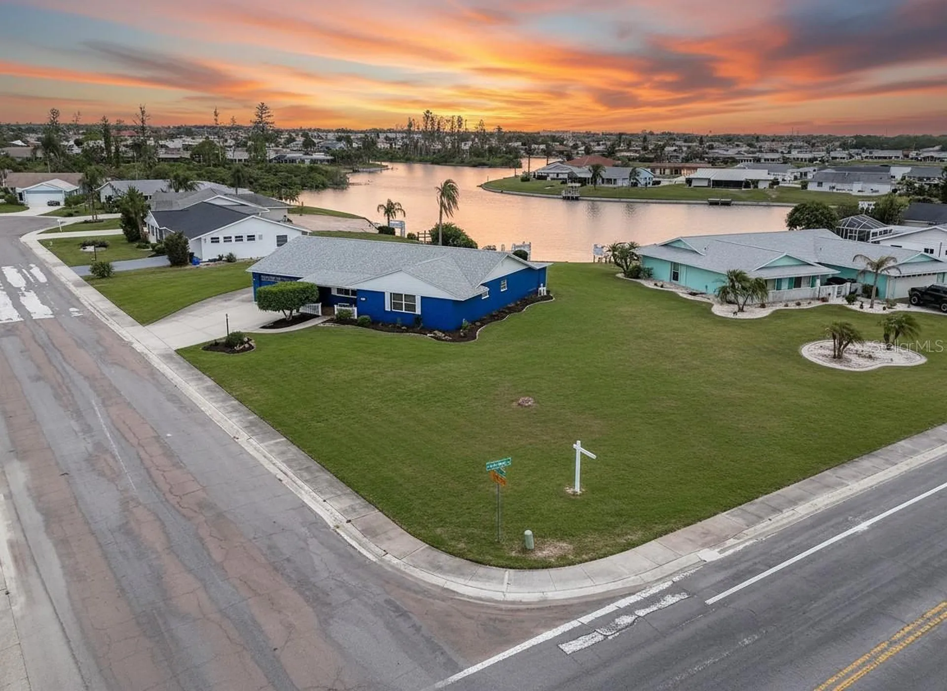 1810 Milford Circle Sun City Center FL 33573