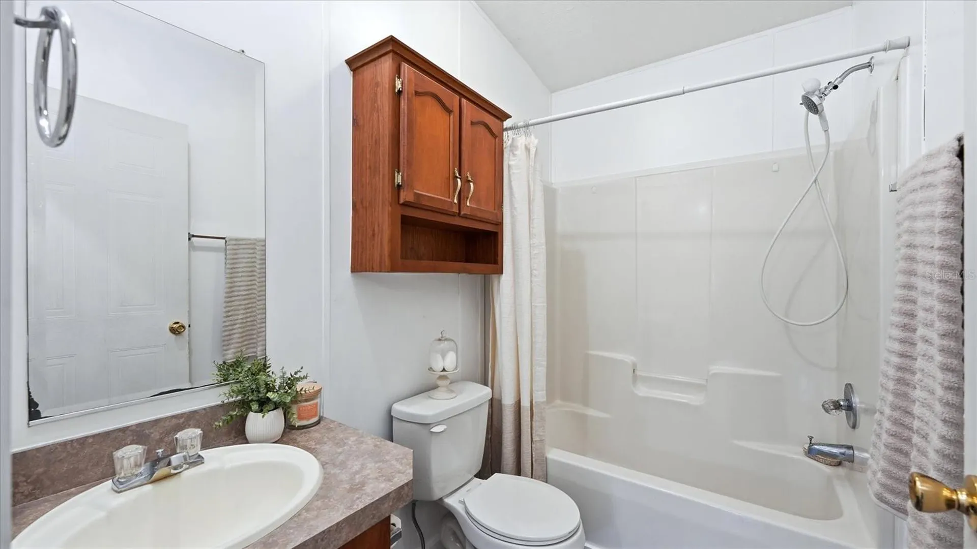 6125 Shirley Avenue Gibsonton FL 33534