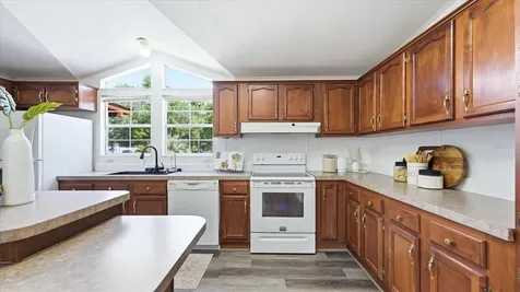 6125 Shirley Avenue Gibsonton FL 33534