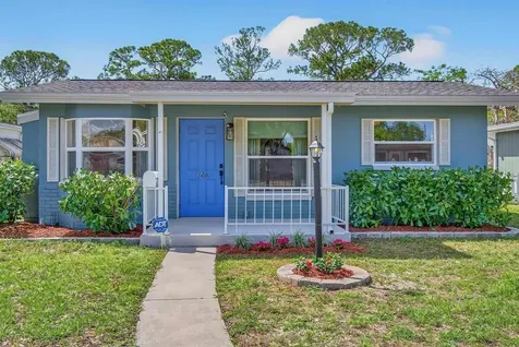 760 71st Avenue N St Petersburg FL 33702