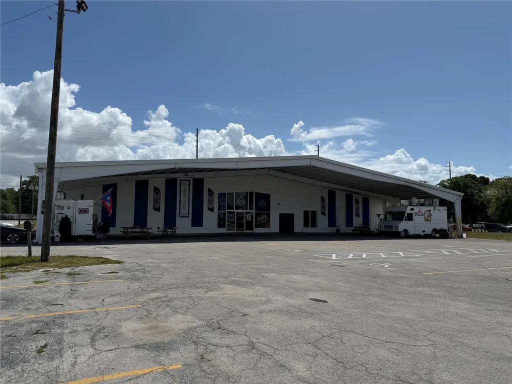 2001 S Bay Street Eustis FL 32726