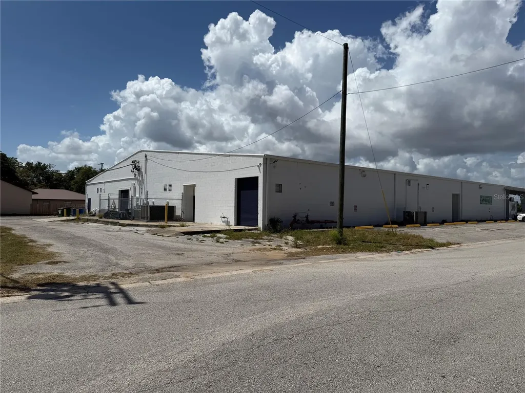 2001 S Bay Street Eustis FL 32726