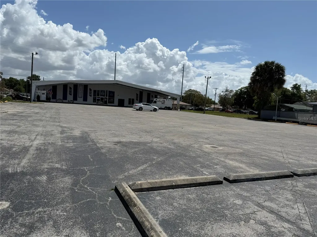 2001 S Bay Street Eustis FL 32726