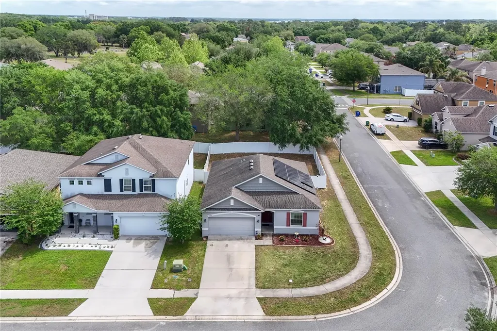 2454 Norwood Place Tavares FL 32778