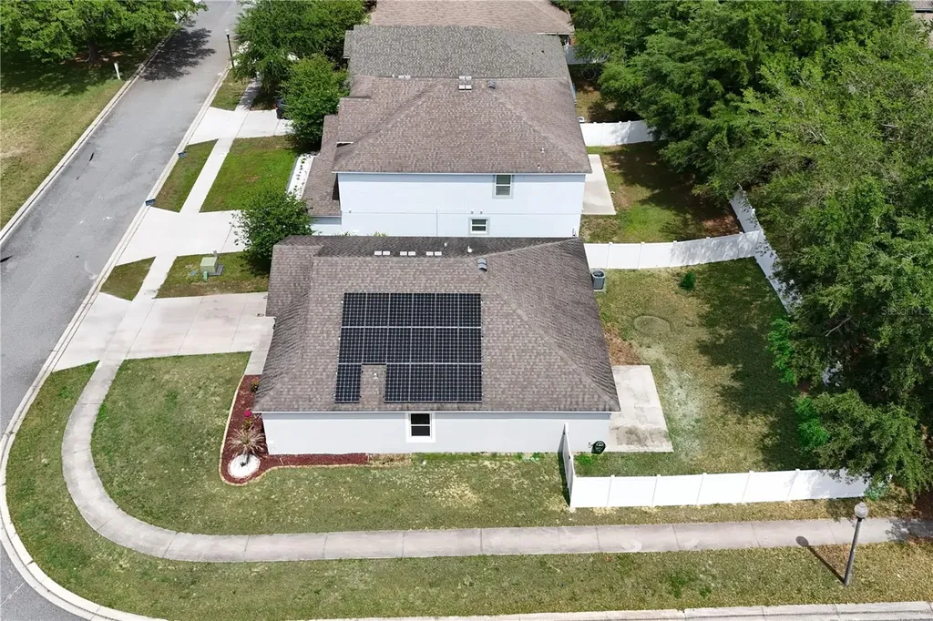 2454 Norwood Place Tavares FL 32778