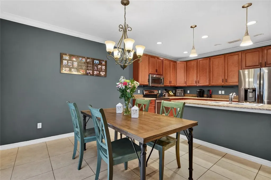 2454 Norwood Place Tavares FL 32778