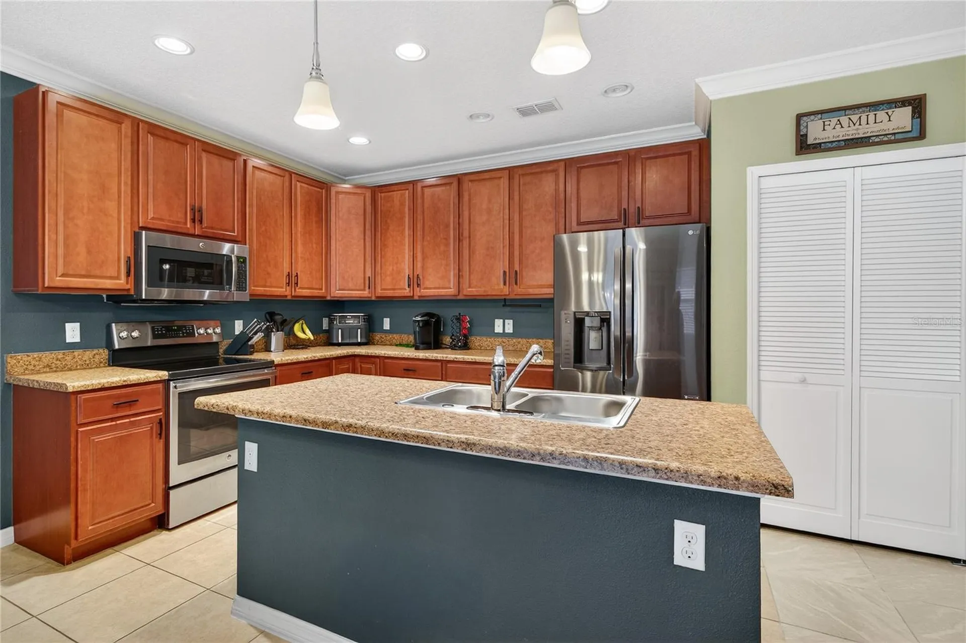 2454 Norwood Place Tavares FL 32778