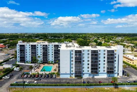 2901 26th Street W Bradenton FL 34205