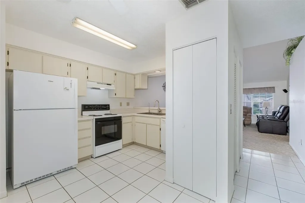 4832 Sunnybrook Drive New Port Richey FL 34653