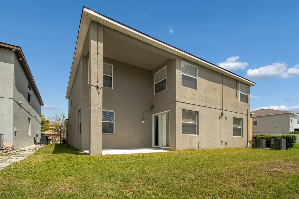 8840 Cameron Crest Drive Tampa FL 33626