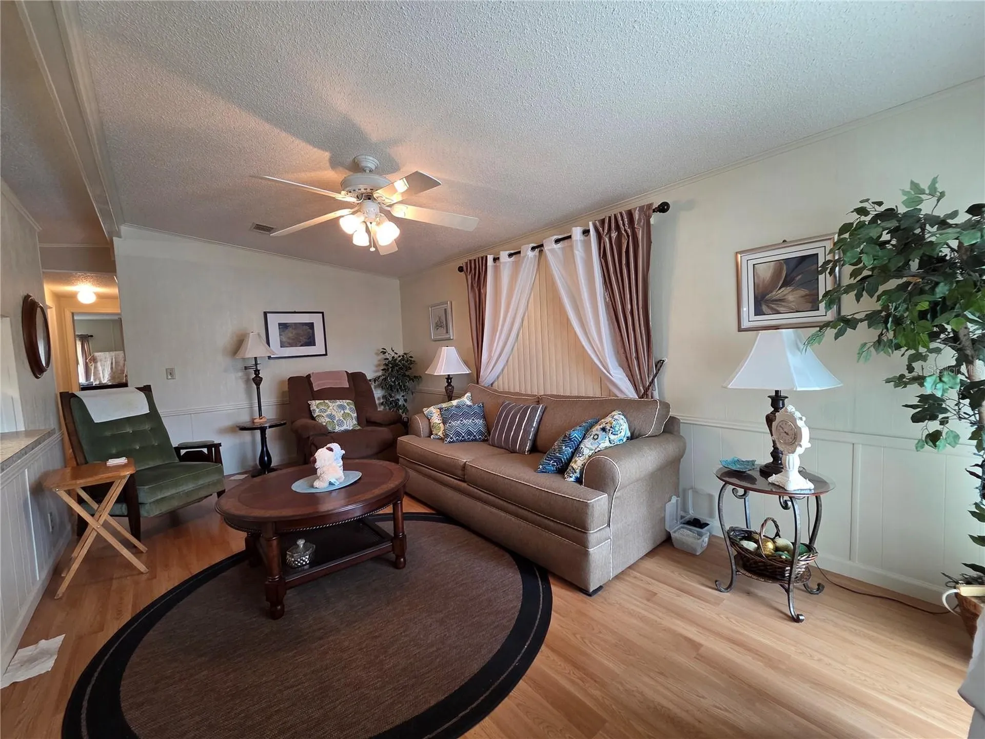 4157 71st Lane N St Petersburg FL 33709