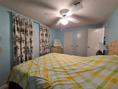 4157 71st Lane N St Petersburg FL 33709