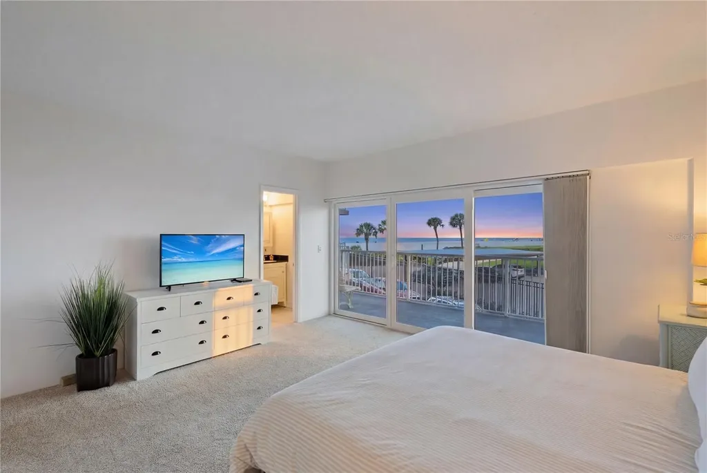 5830 Midnight Pass Road Sarasota FL 34242