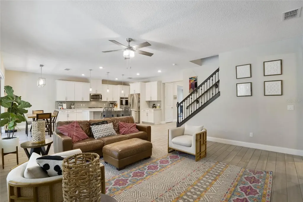 8414 Vivaro Isle Way Windermere FL 34786
