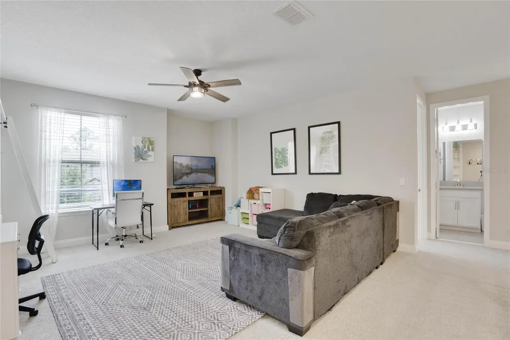 8414 Vivaro Isle Way Windermere FL 34786