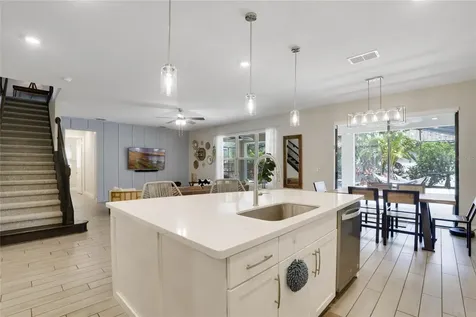 8414 Vivaro Isle Way Windermere FL 34786