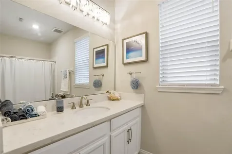 8414 Vivaro Isle Way Windermere FL 34786