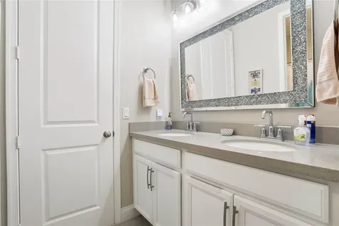 8414 Vivaro Isle Way Windermere FL 34786