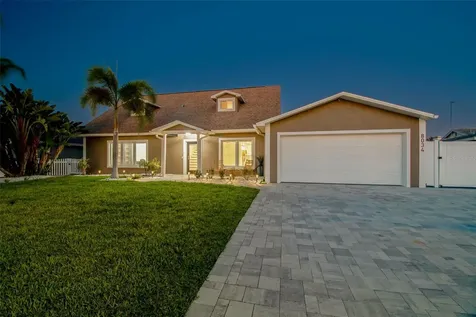 8034 Brighton Drive Port Richey FL 34668