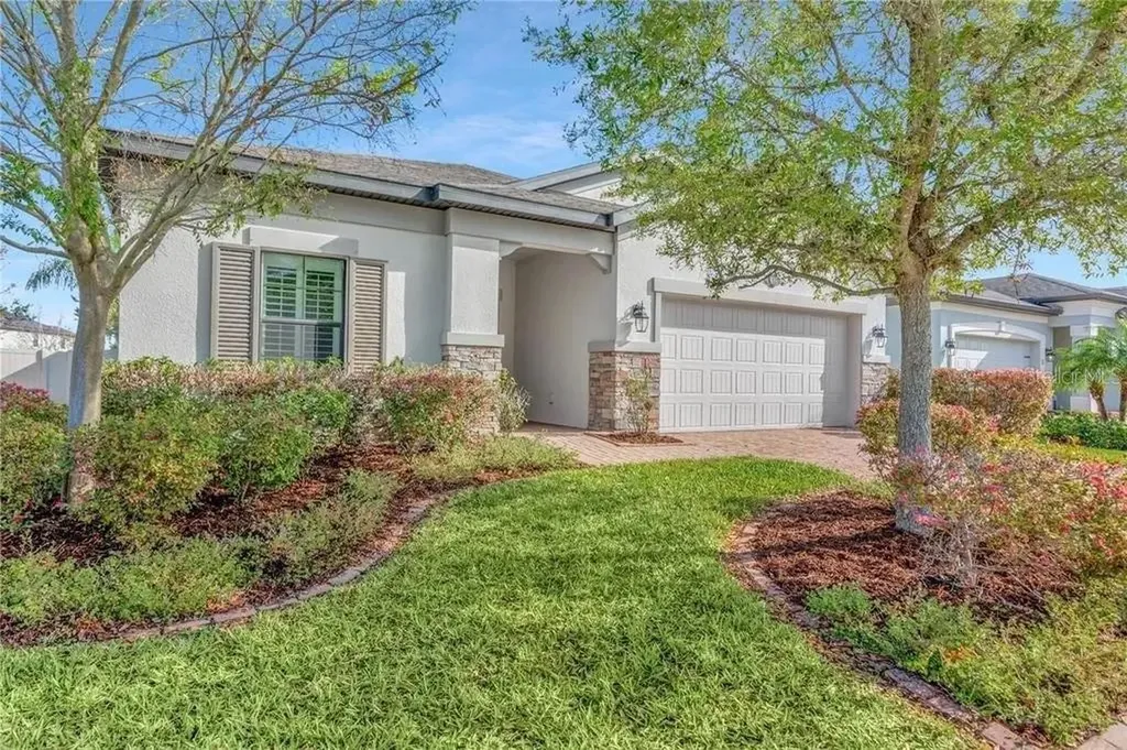 1607 Feather Grass Loop Lutz FL 33558