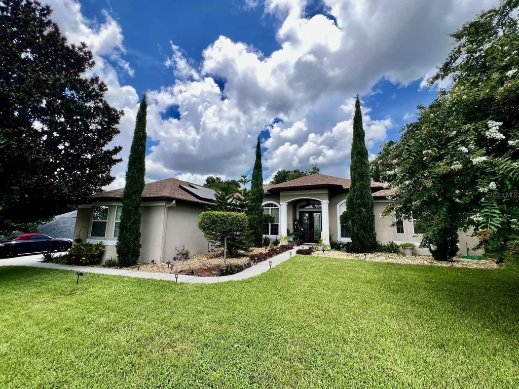 16325 Magnolia Bluff Drive Montverde FL 34756
