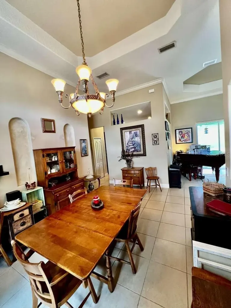 16325 Magnolia Bluff Drive Montverde FL 34756