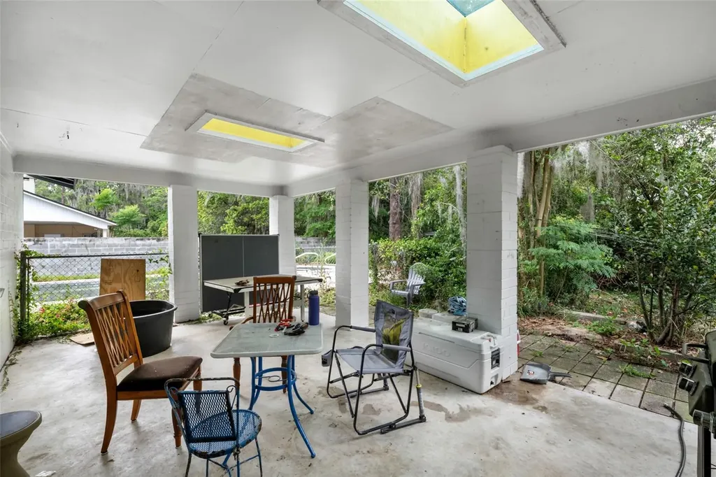 2034 NW 8th Place Gainesville FL 32603