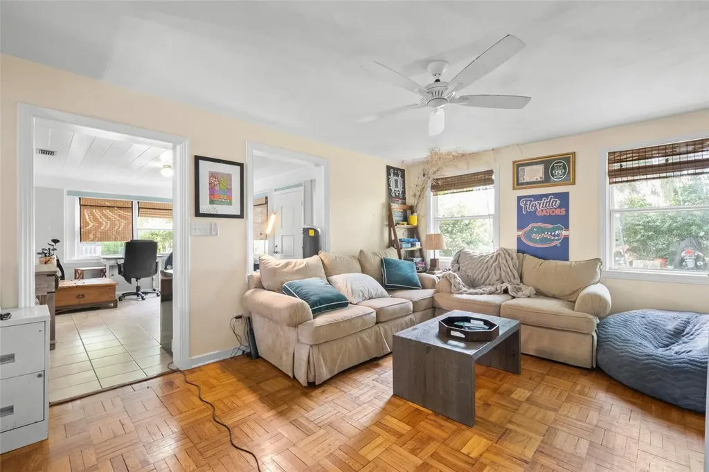 2034 NW 8th Place Gainesville FL 32603