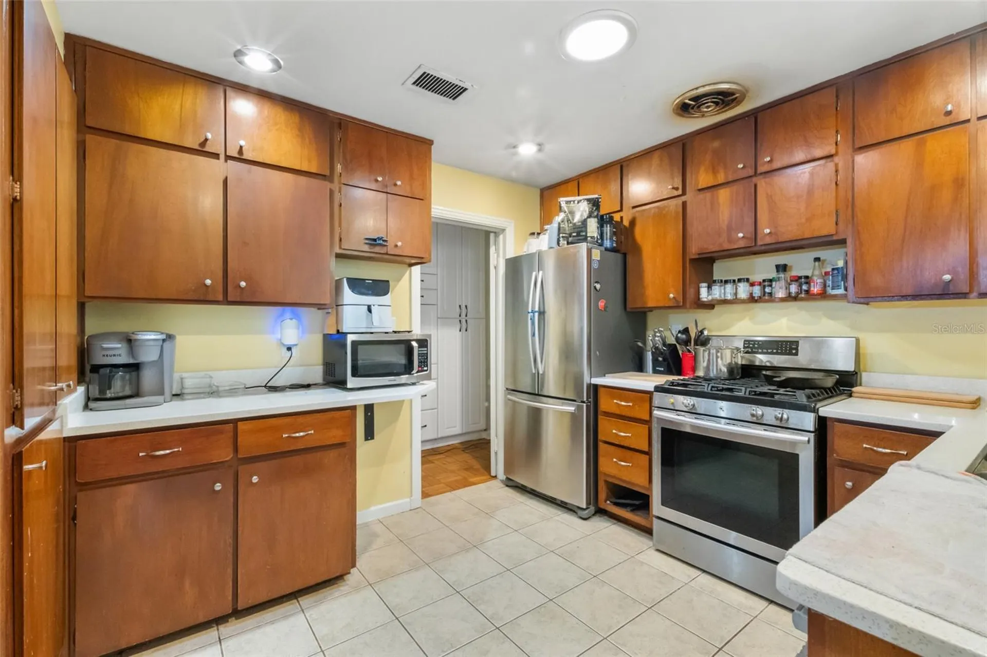 2034 NW 8th Place Gainesville FL 32603