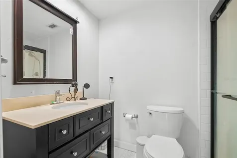2034 NW 8th Place Gainesville FL 32603