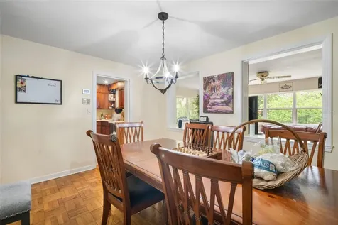 2034 NW 8th Place Gainesville FL 32603
