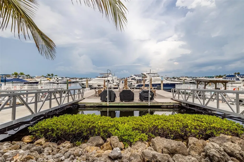 130 Riviera Dunes Way Palmetto FL 34221