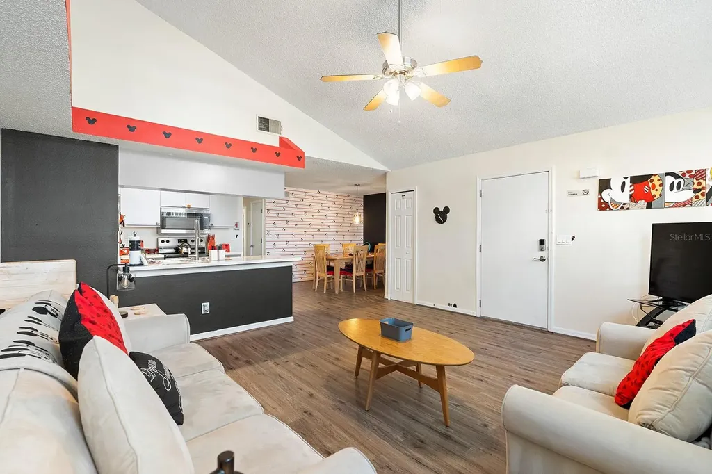 2735 N Poinciana Boulevard Kissimmee FL 34746