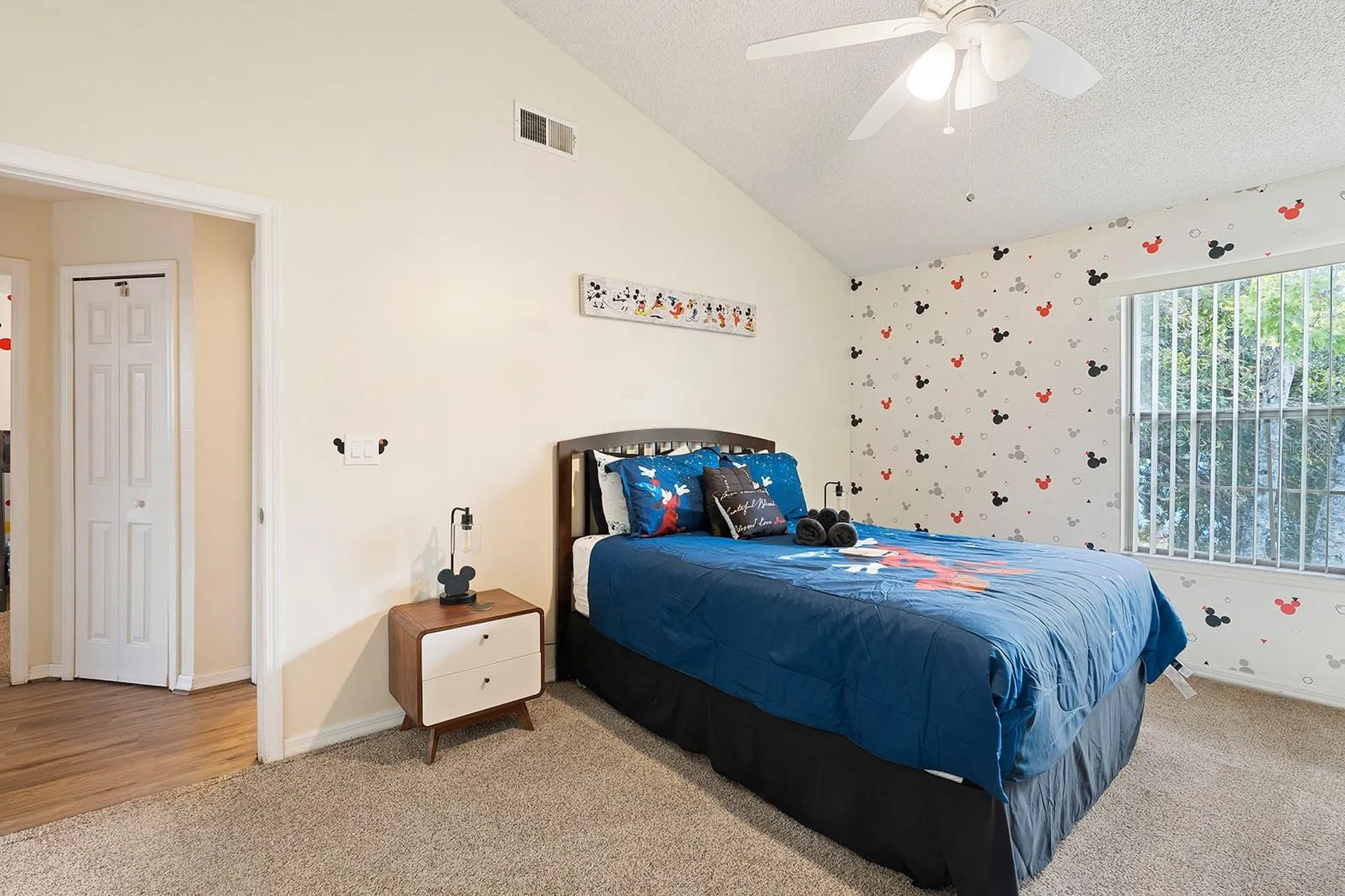 2735 N Poinciana Boulevard Kissimmee FL 34746