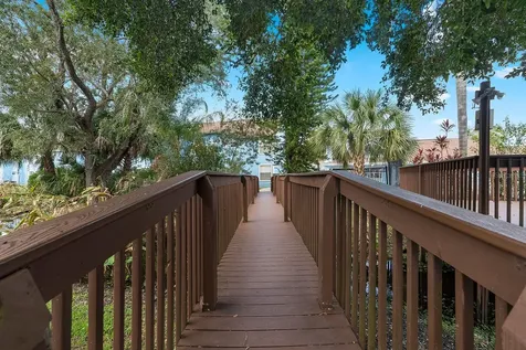 2735 N Poinciana Boulevard Kissimmee FL 34746
