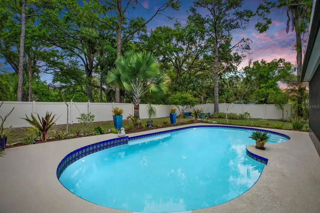 2107 W Kyra Drive Tampa FL 33612
