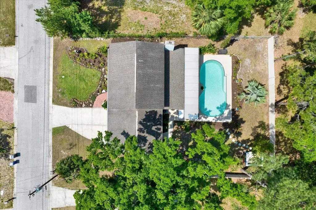 2107 W Kyra Drive Tampa FL 33612