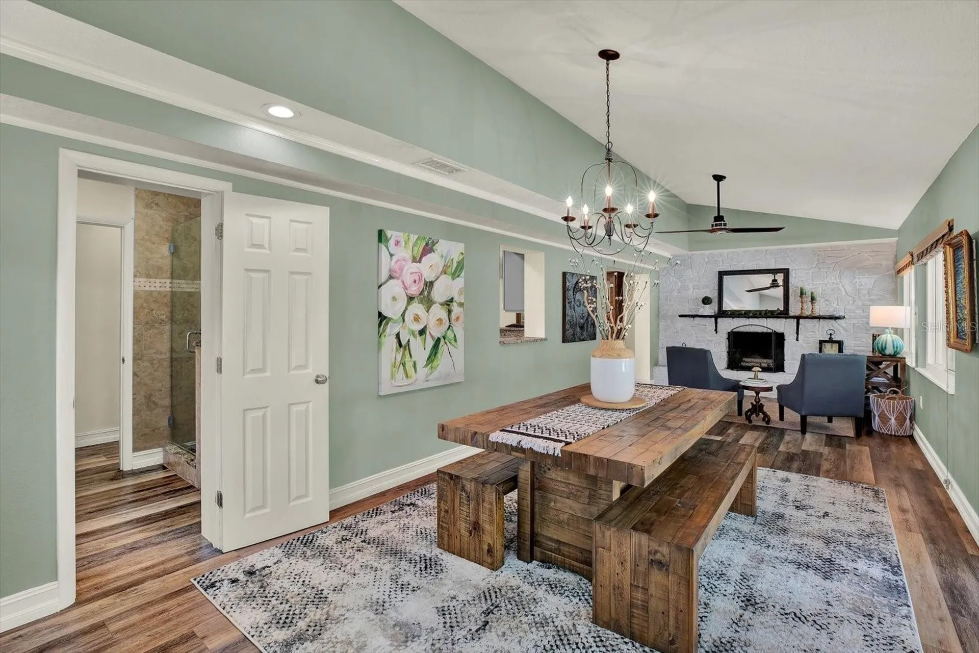 2107 W Kyra Drive Tampa FL 33612