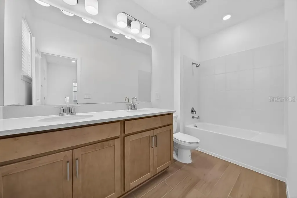 5807 Portico Place Kissimmee FL 34758