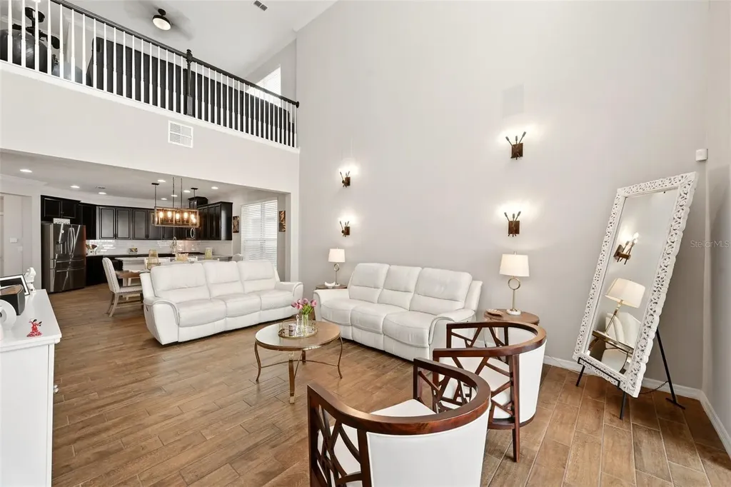 2385 Dammar Street Orlando FL 32824