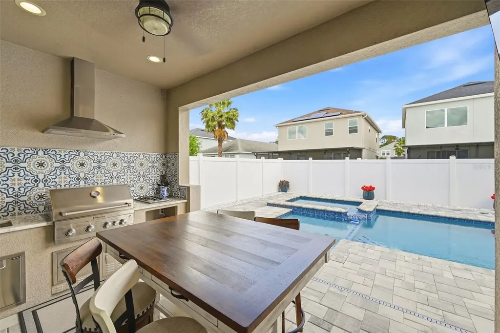 2385 Dammar Street Orlando FL 32824