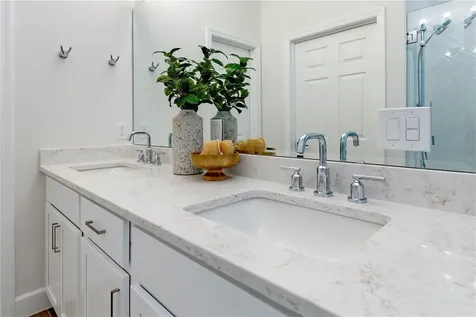 209 Station Lane Debary FL 32713