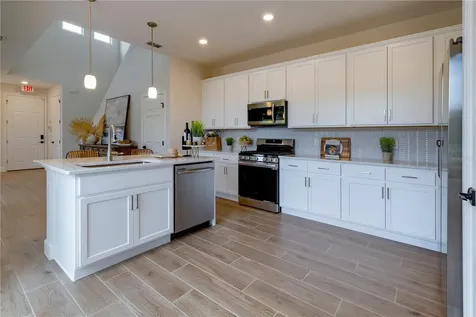 209 Station Lane Debary FL 32713