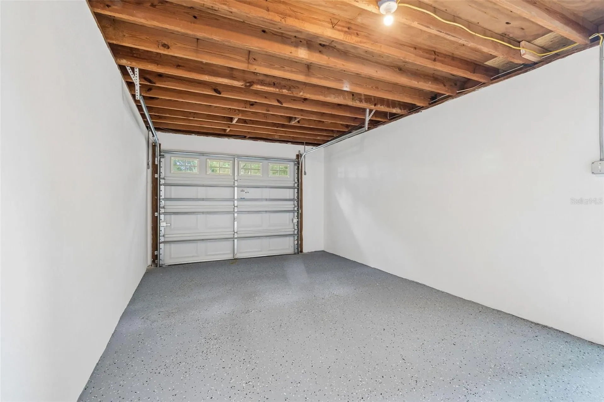 7439 37th Avenue N St Petersburg FL 33710
