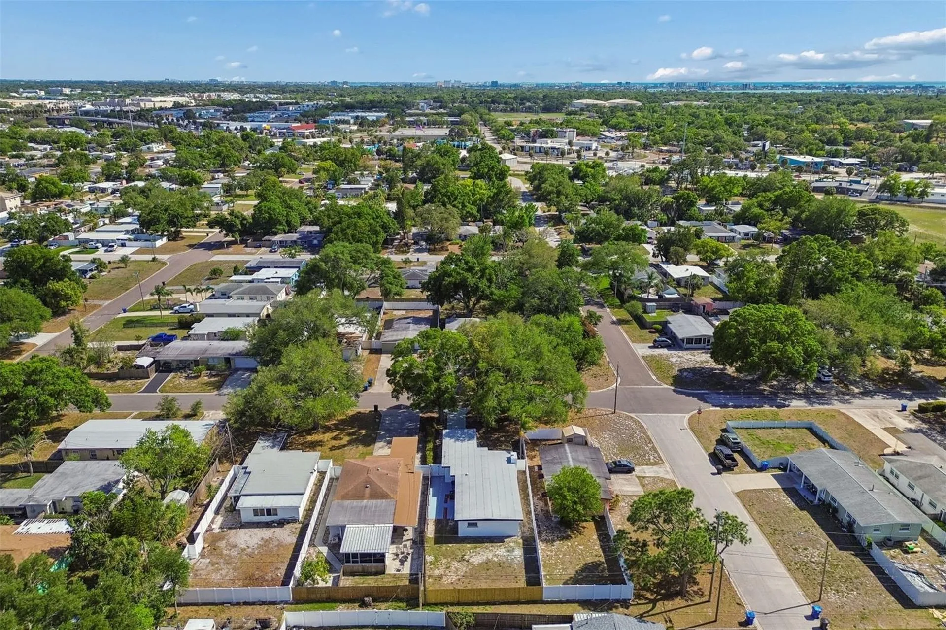 7439 37th Avenue N St Petersburg FL 33710