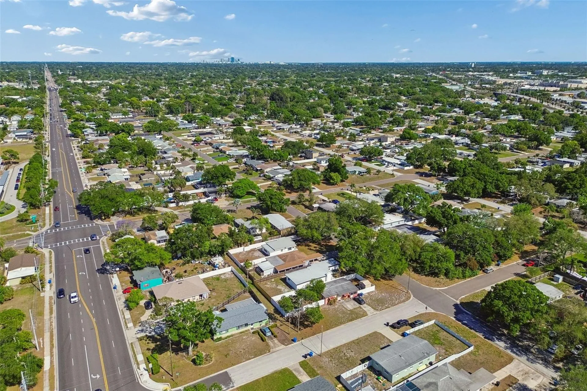 7439 37th Avenue N St Petersburg FL 33710